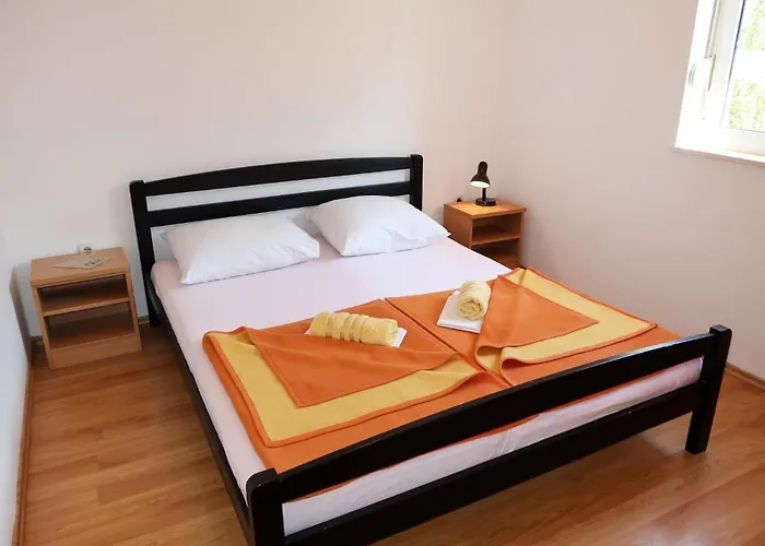 Rudez-2 By Interhome شقة غراداك